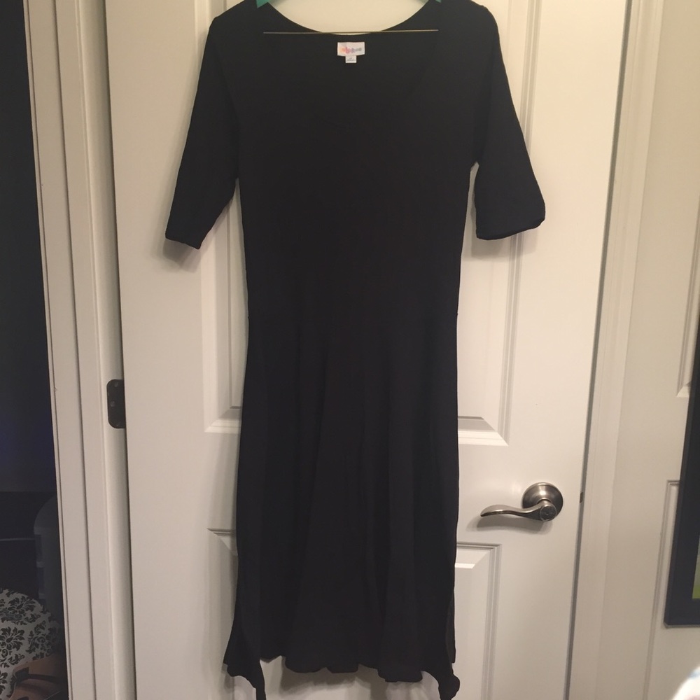 Lularoe solid black Nicole dress size M